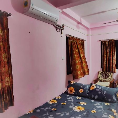 Krishna Homestay Garudeshwar Exteriör bild